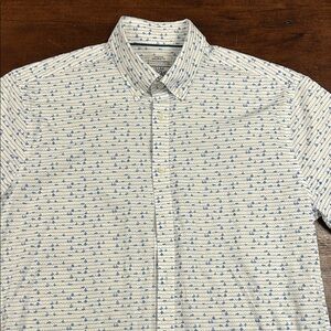 Jos. A. Bank 1905 size large Men's Blue Patterned Shirt short sleeve